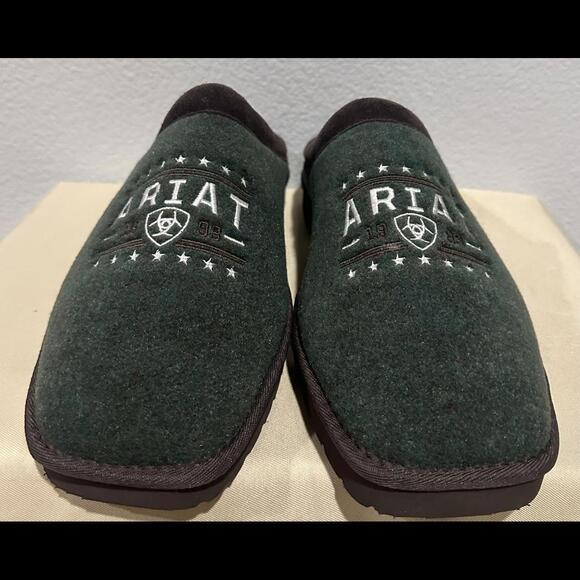 New Ariat 93 Liberty Men's Sherpa Lined Fleece Slippers Men's Size 12 - Picture 1 of 5